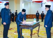 Pj. Gubernur Jatim Lantik 15 Pejabat Eselon II, Langsung Instruksikan Ciptakan Inovasi untuk Kesejahteraan Masyarakat Jatim