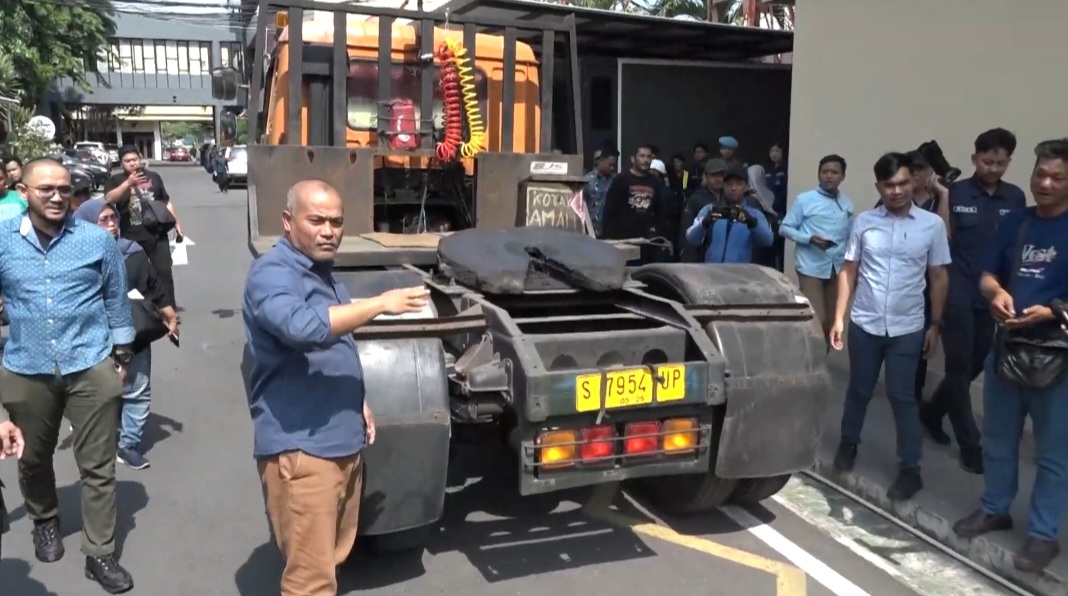 Polisi Bekuk Komplotan Pencuri Truk di Sekitar Pelabuhan Perak