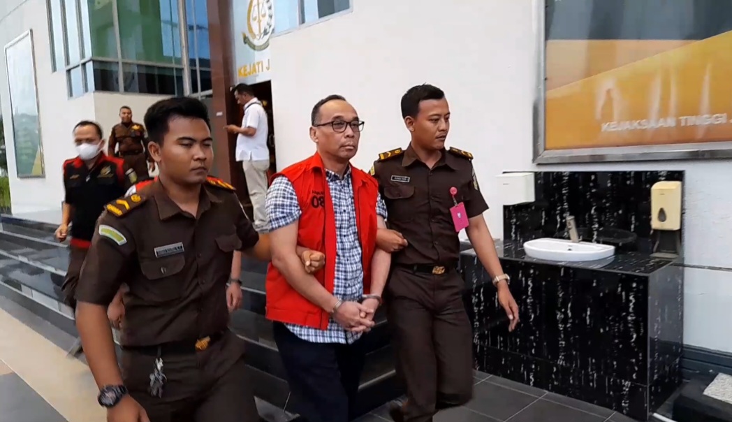 Kejati Jatim Tahan Mantan Dirut PT INKA Dugaan Korupsi