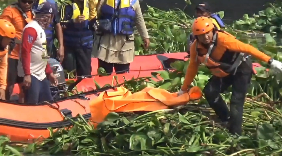 Tim SAR Temukan Jenazah Balita Tenggelam Tersangkut di Eceng Gondok