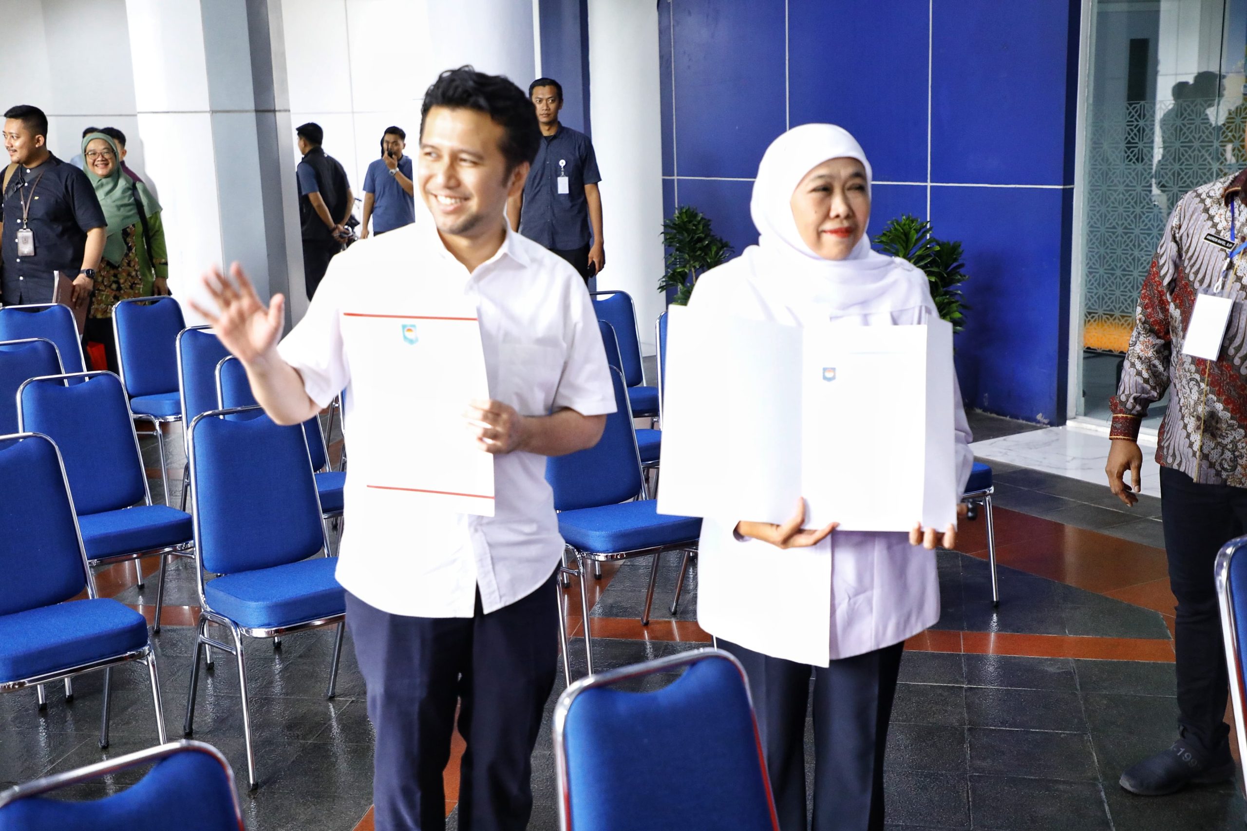 Jalani Tes Kesehatan, Khofifah – Emil Siap Dilantik Sebagai Gubernur – Wagub Jatim