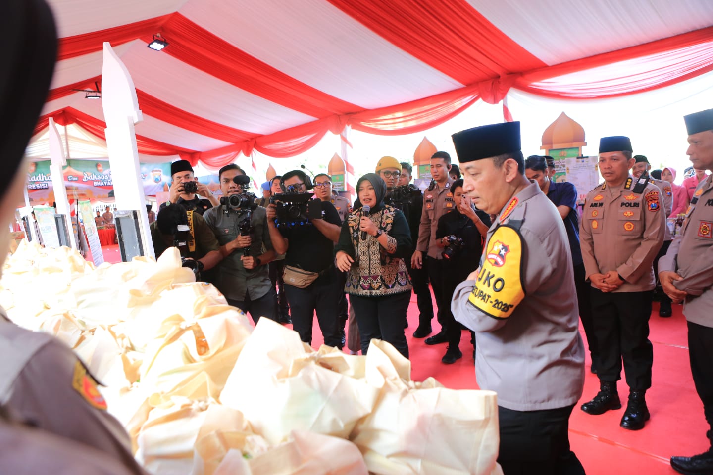 Kapolri Hadiri Bazar dan Baksos Ramadan Bhayangkara 2025