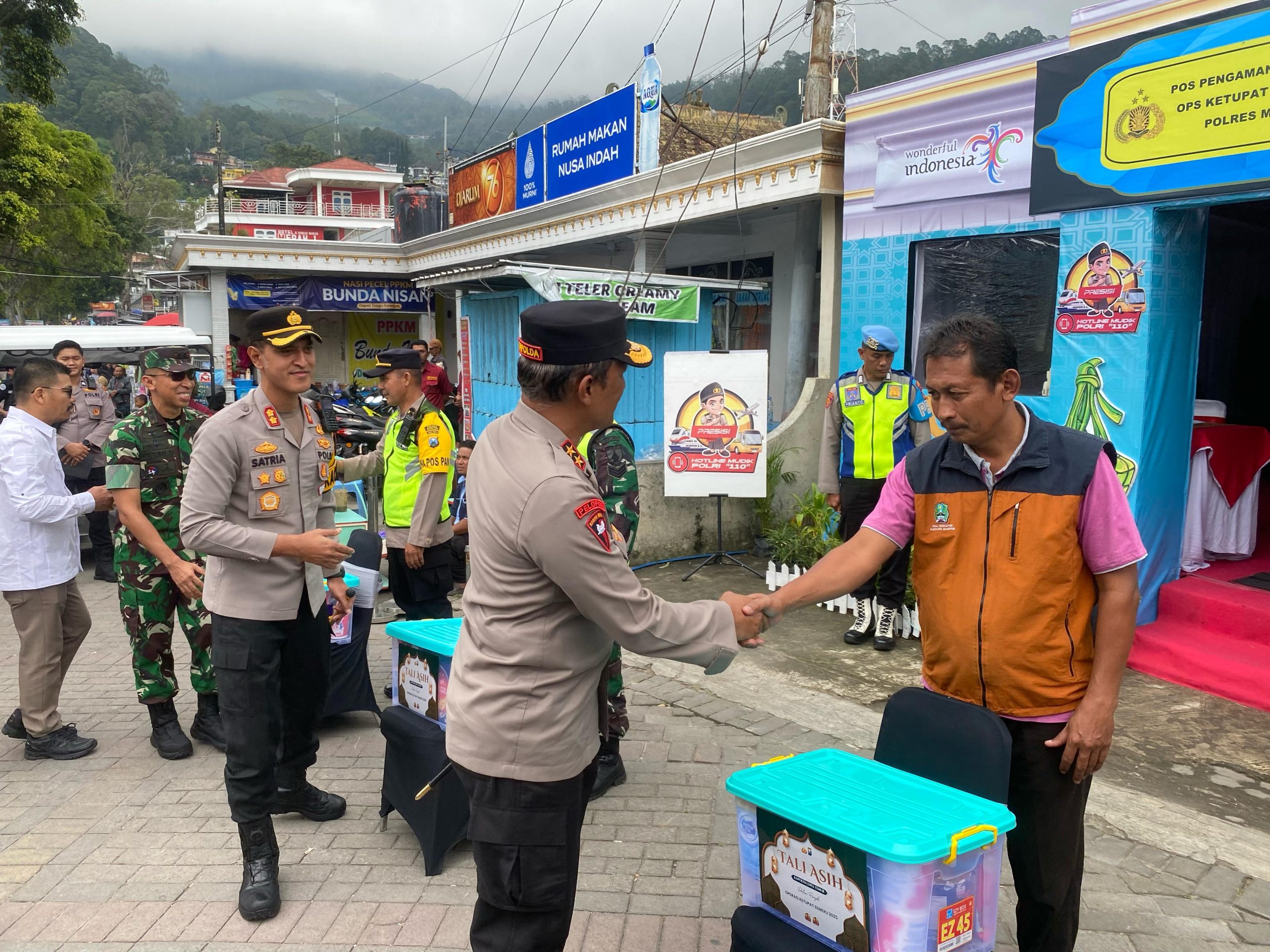 Kapolda Jatim Pantau Arus Balik Lebaran dan Objek Wisata di Magetan