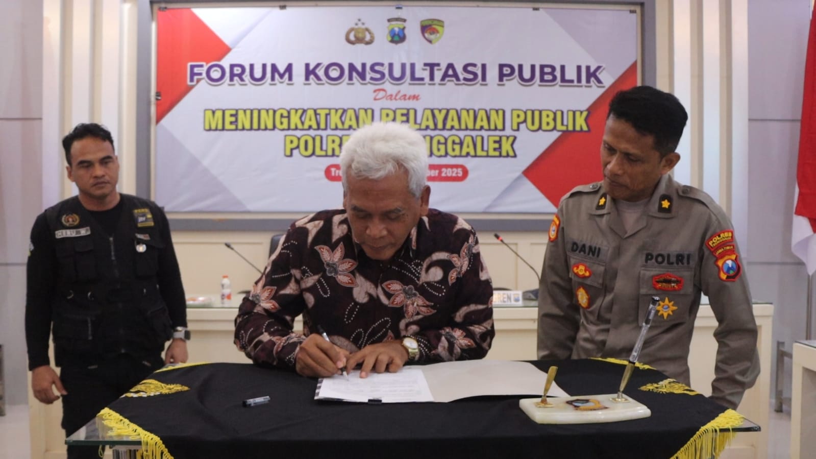 Tingkatkan Kualitas Pelayanan, Polres Trenggalek Gelar Forum Konsultasi Publik