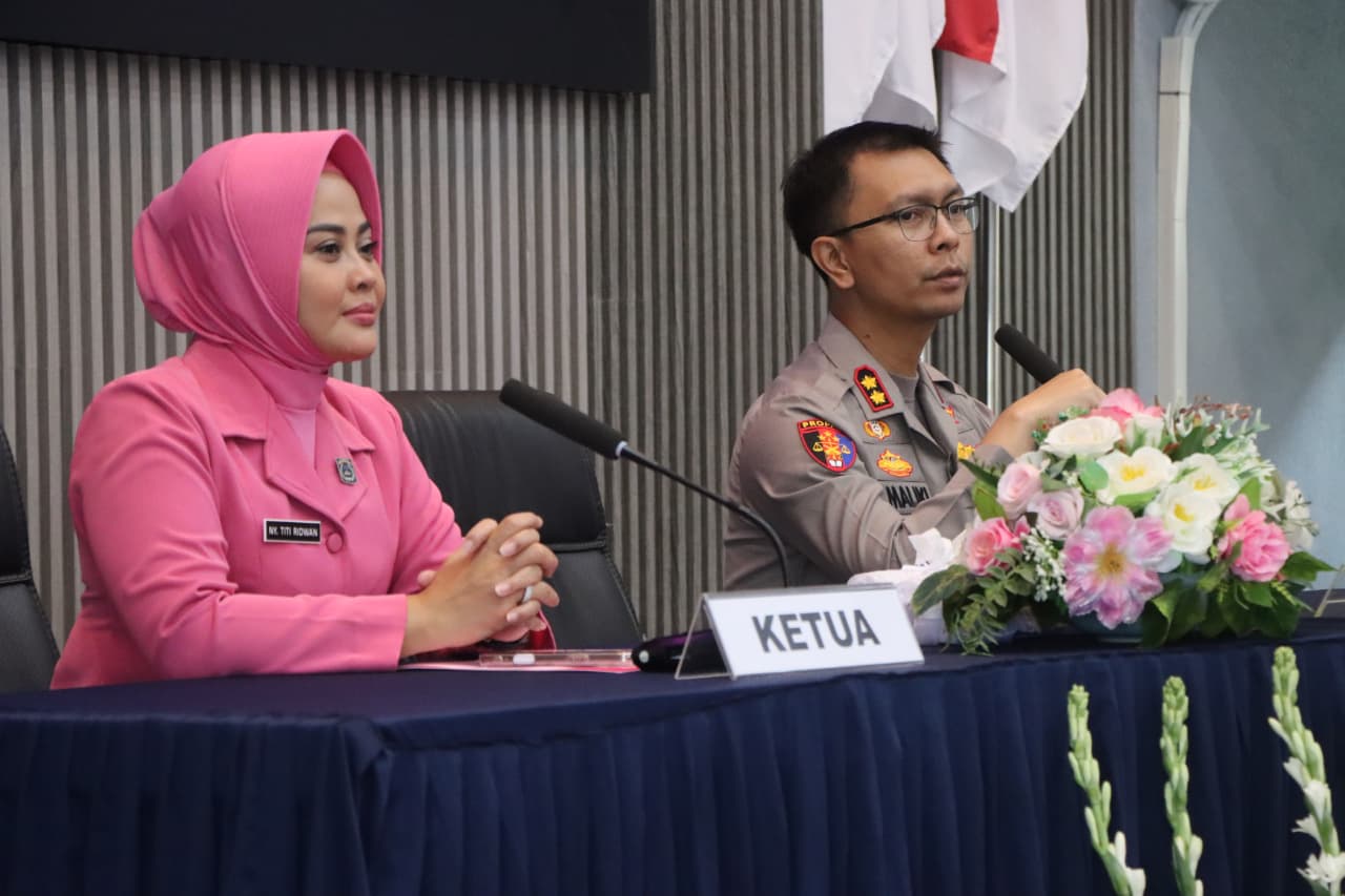 Polwan hingga Bhayangkari Trenggalek Antusias Ikuti Edukasi CA Serviks