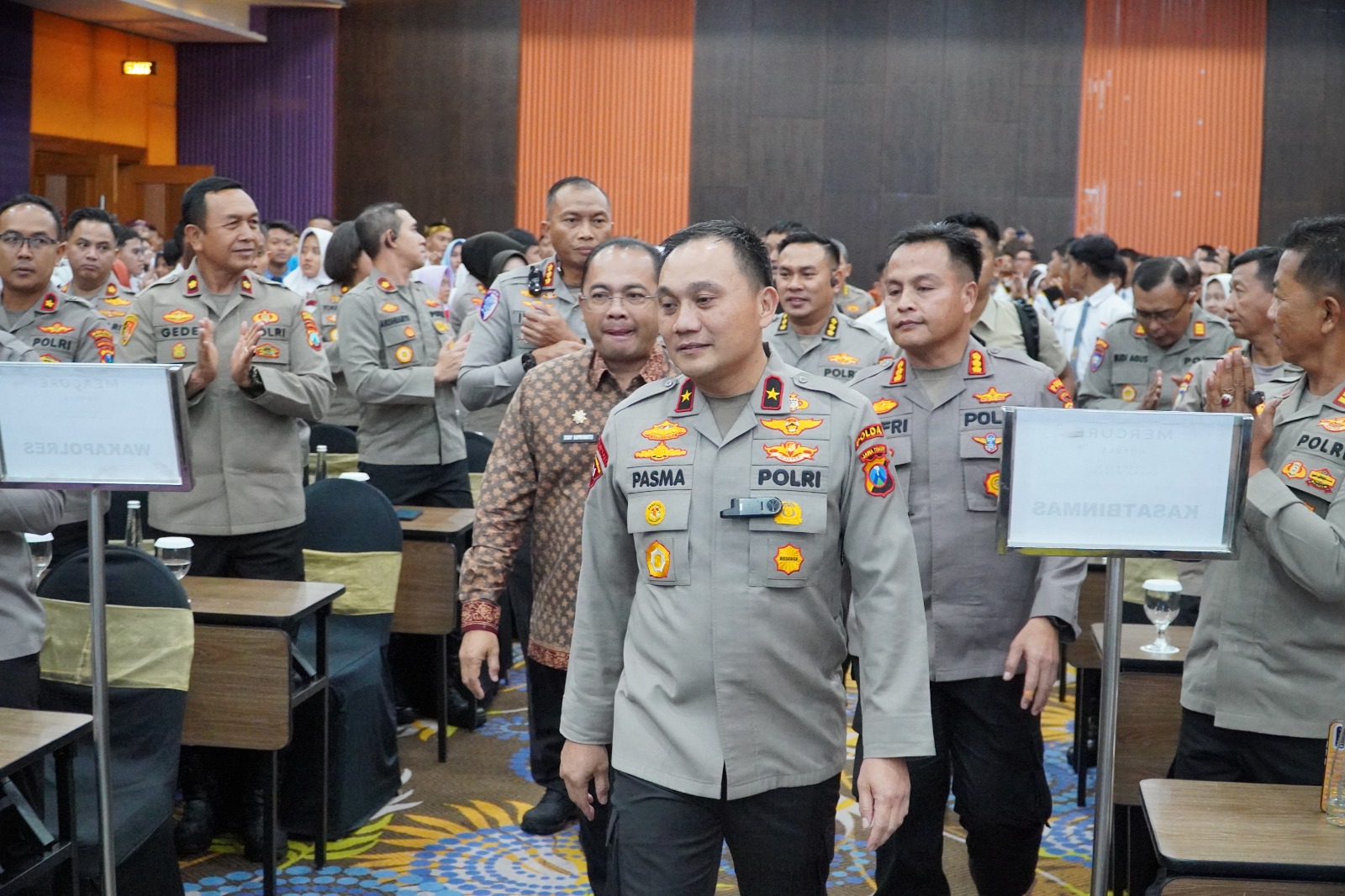 Polda Jatim Kukuhkan 234 Pelajar Jadi Duta Kamtibmas, Siap Jadi Agen Perdamaian di Sekolah