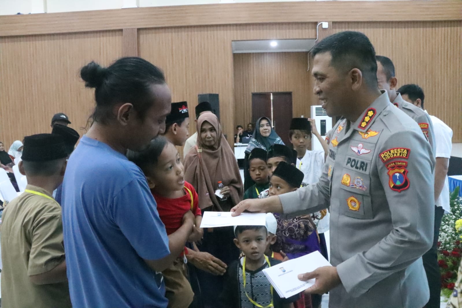 Polri Untuk Masyarakat: Polresta Sidoarjo Gelar Khitan Massal Gratis