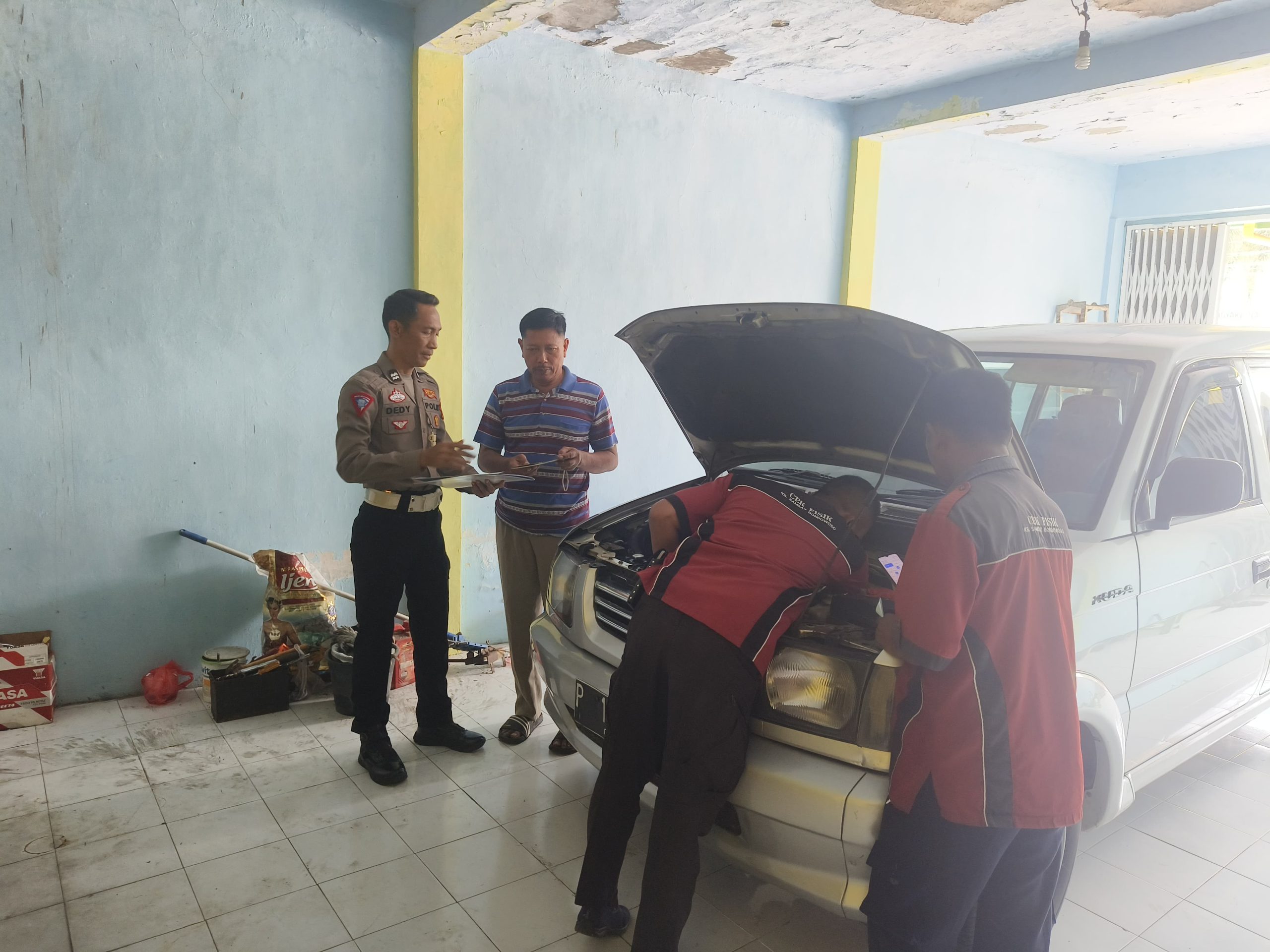 Polantas Menyapa, Polres Bondowoso Beri Layanan Prima dengan ‘CEKATAN’