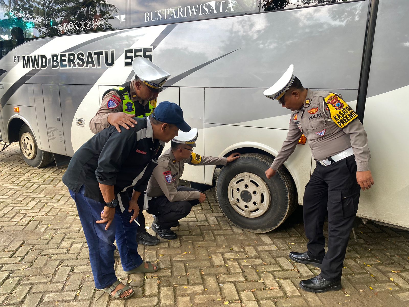 Pengaman Libur Panjang Imlek di Trenggalek, Gencarkan Patroli Wisata dan Ramp Chek Angkutan Umum
