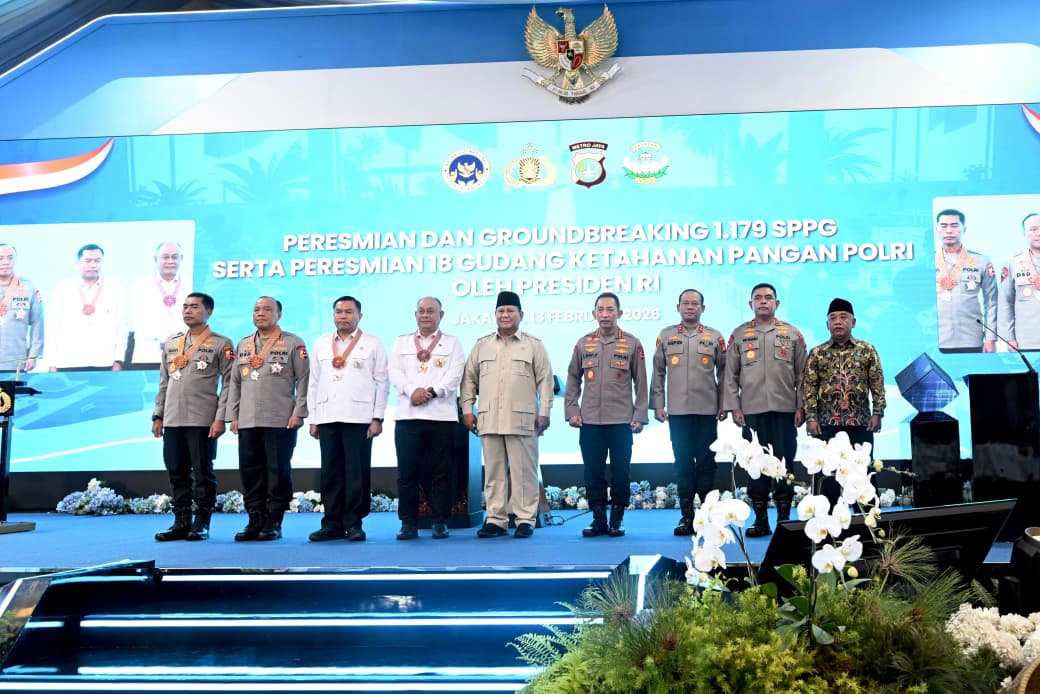 Presiden Prabowo Anugerahkan Tanda Kehormatan kepada 70 Tokoh Penggerak Gizi dan Ketahanan Pangan Nasional