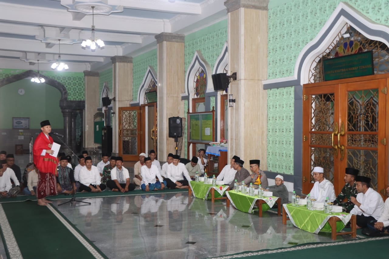 Sambut Hari Raya Idul Fitri 1447 H, Kapolres Trenggalek Bersama Forkopimda Buka Gema Takbir