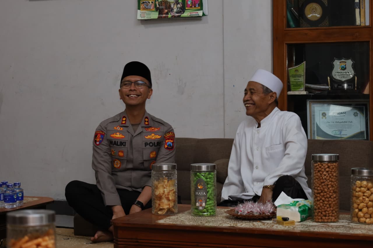 Silaturahmi Lebaran, Kapolres Trenggalek Anjangsana Sejumlah Pondok Pesantren