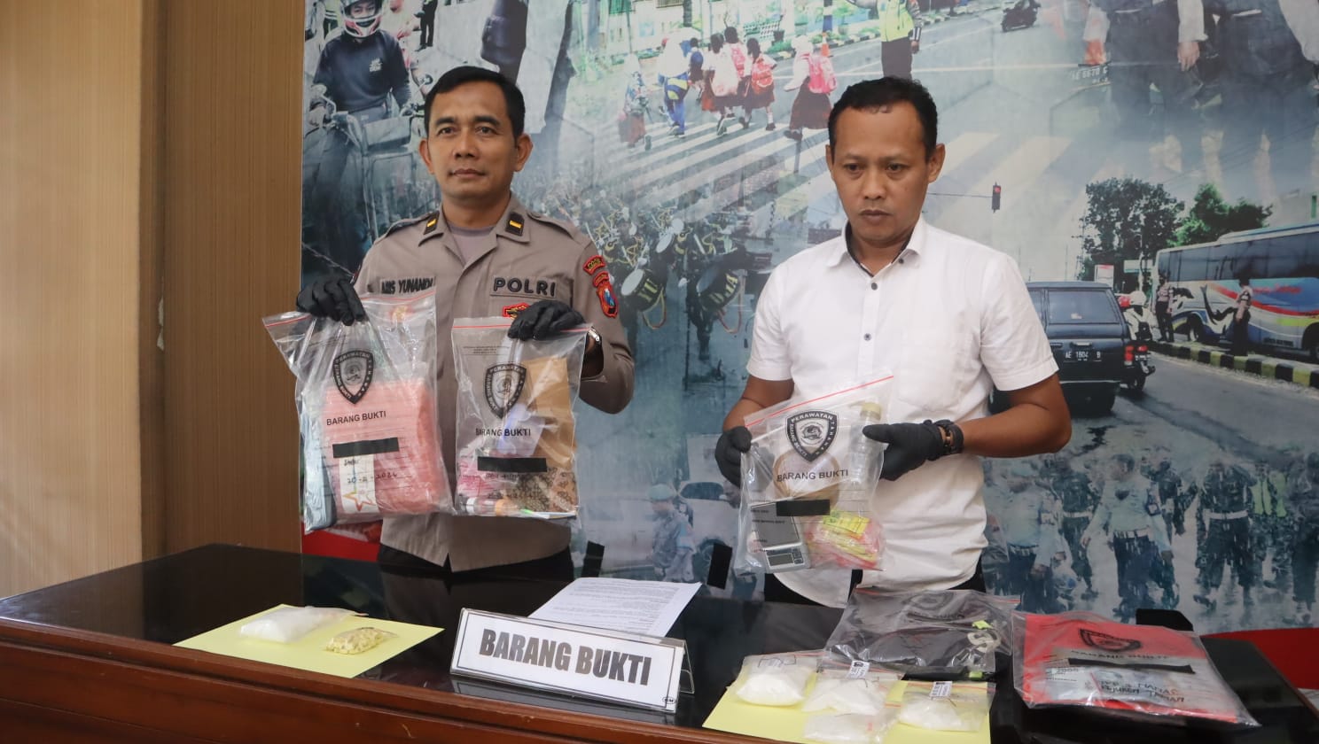 Polres Madiun Kota Ungkap Dua Kasus Narkoba, Ratusan Gram Narkotika Disita