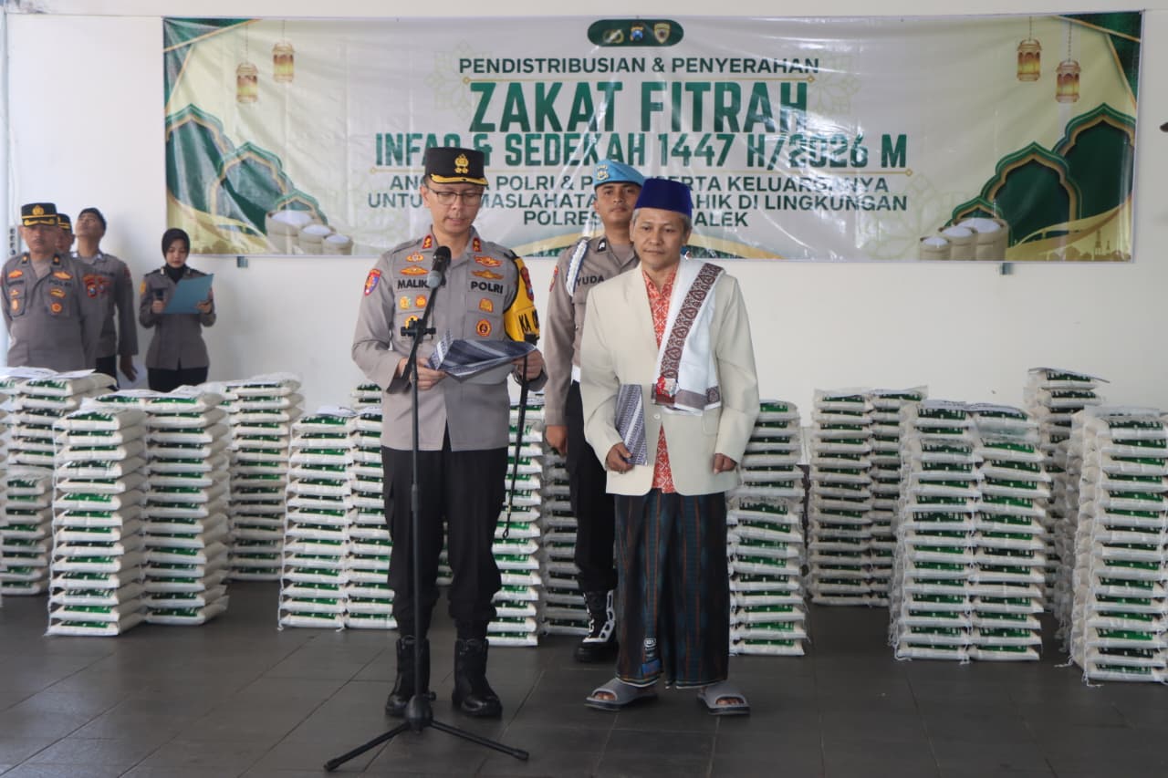 Salurkan Zakat Fitrah, Infaq dan Sedekah, Polres Trenggalek Kerahkan Ratusan Bhabinkamtibmas