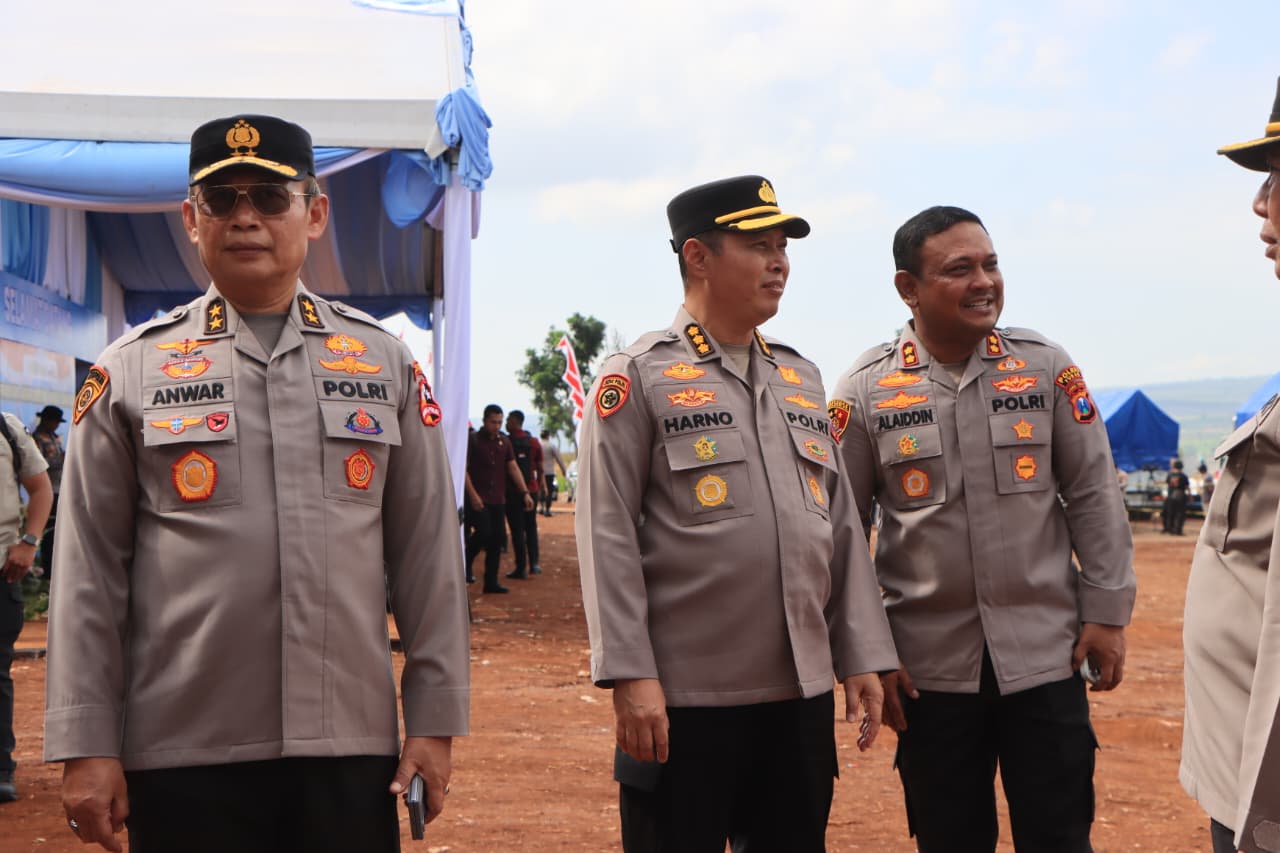 Polri Bersama Petani Jagung Tuban Bersiap Sambut Kehadiran Presiden RI pada Panen Raya