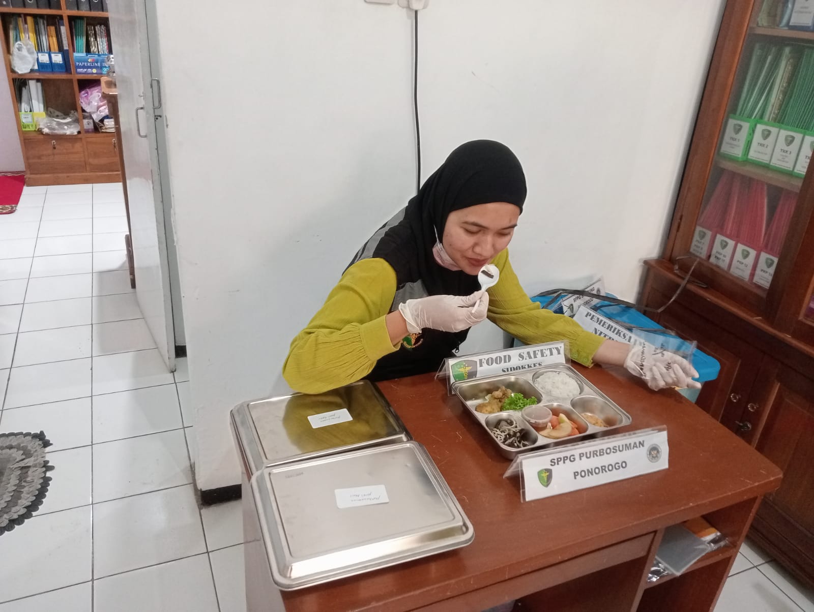 Polres Ponorogo Libatkan Sidokkes Pastikan Makanan Program MBG Aman Dikosumsi