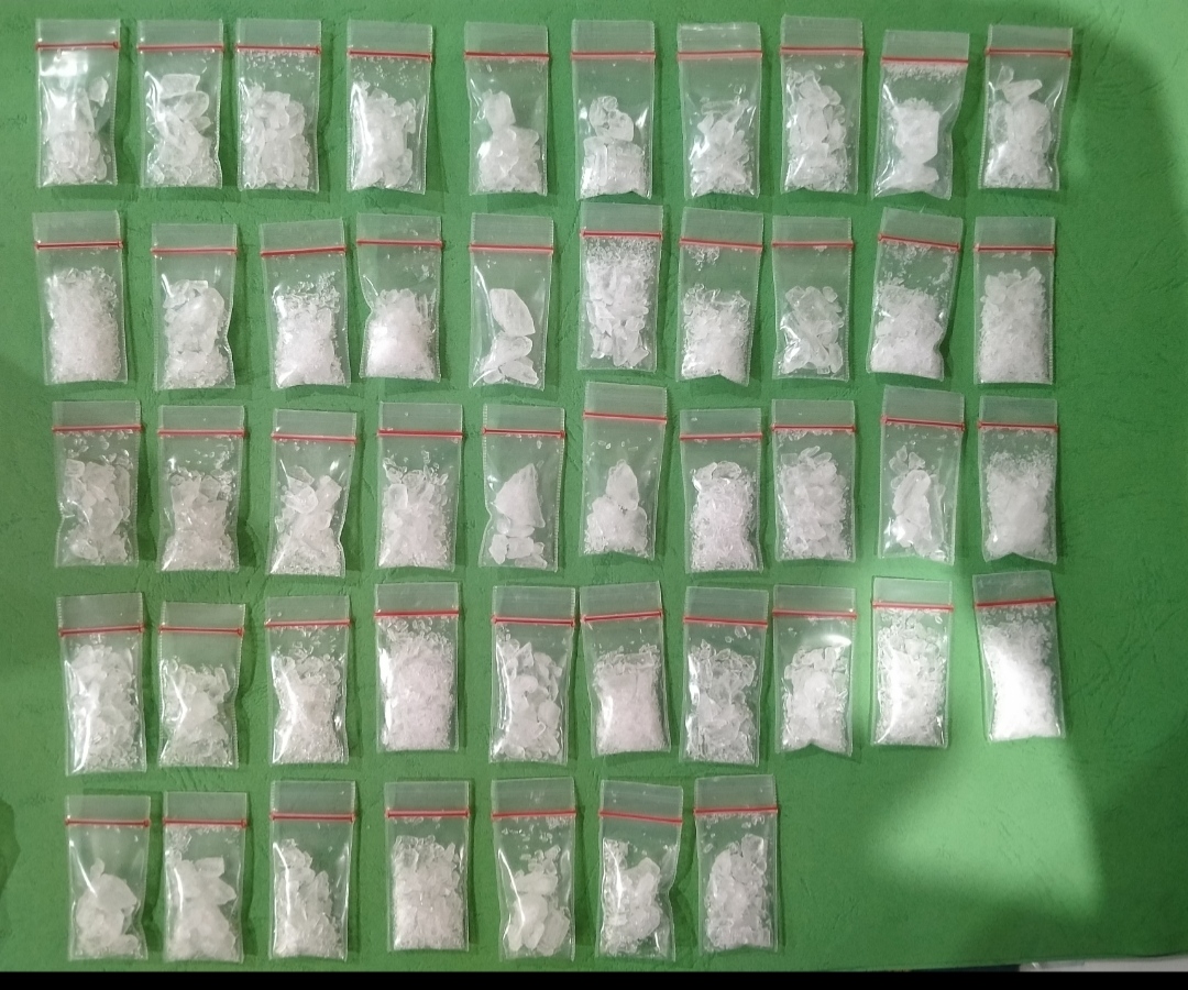 Polrestabes Surabaya Amankan Tersangka Pengedar Narkoba, Sita 42,9 Gram Sabu