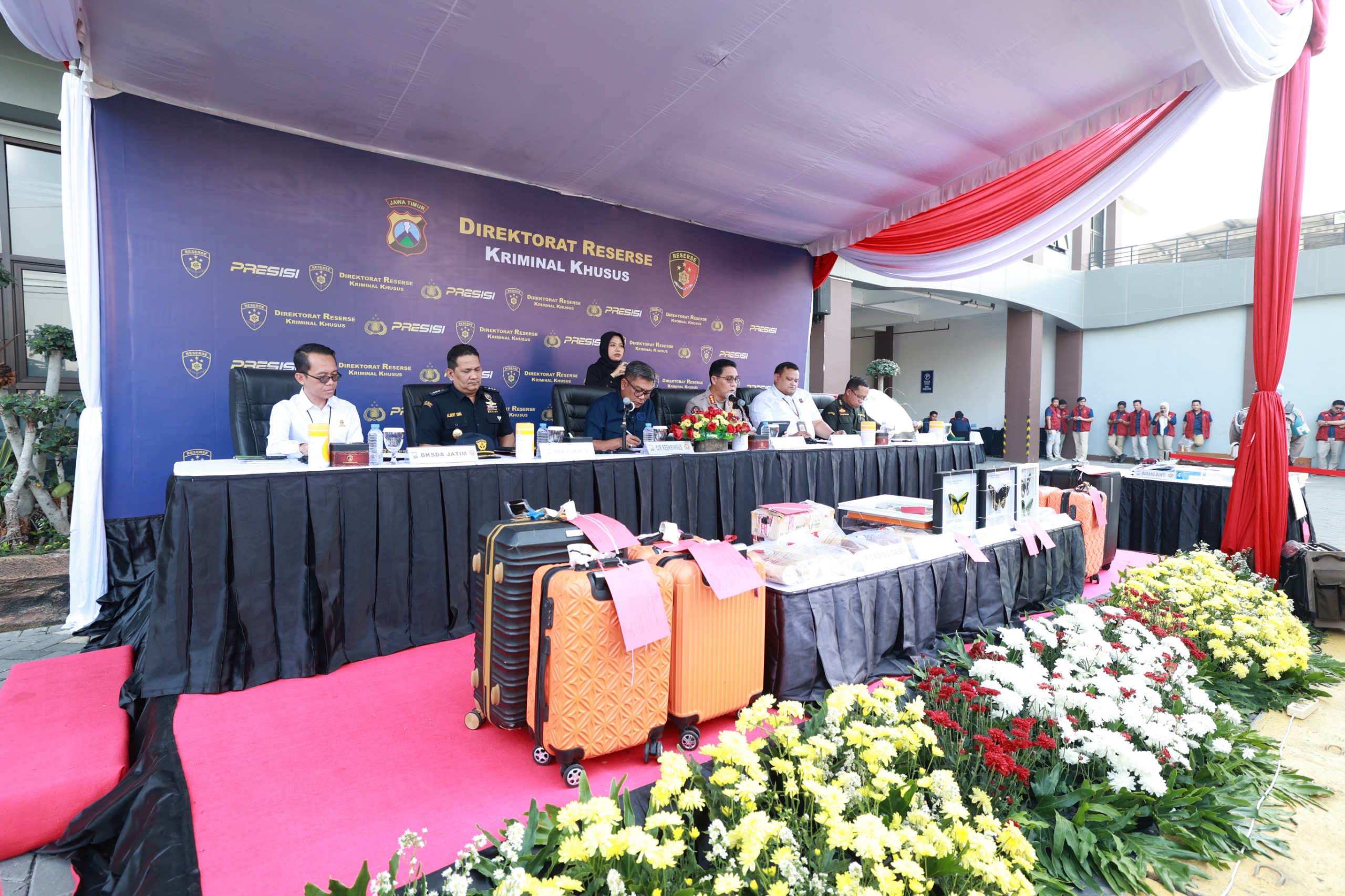 Polda Jatim Ungkap Tiga Kasus Kejahatan Sumber Daya Alam, Empat Tersangka Diamankan