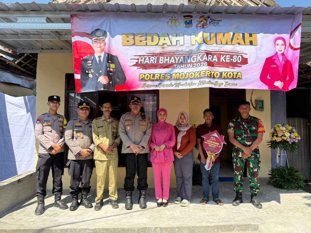 Hari Bhayangkara ke-80, Polres Mojokerto Kota Hadirkan Kebahagiaan Lewat Bedah Rumah Tak Layak Huni