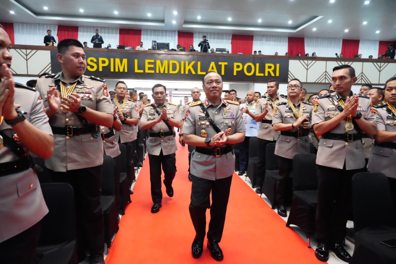 Wakapolri: 418 Lulusan Sespim Siap Jadi Garda Terdepan Hadapi Tantangan Global dan Era Digital