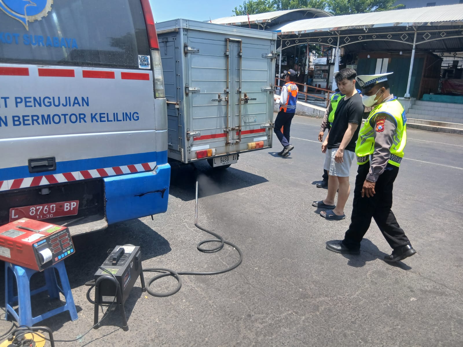 Polres Pelabuhan Tanjung Perak Tingkatkan Kepatuhan dan Tekan Polusi melalui Operasi Gabungan